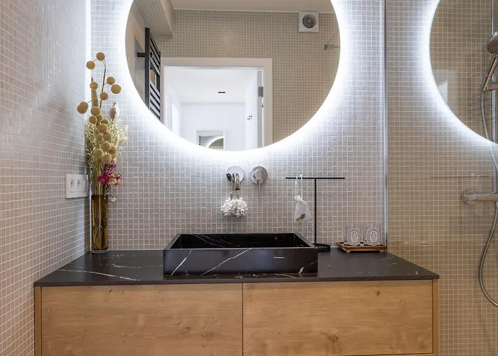 Lecomte - North Sea Lofts 102